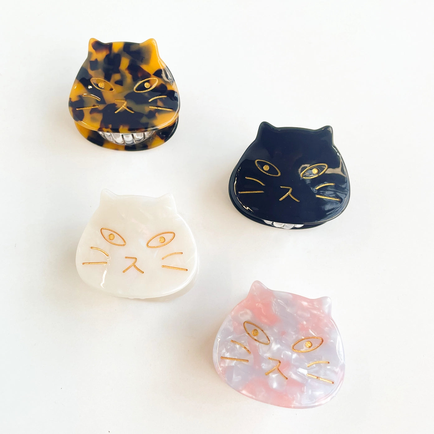 Hand Painted Grumpy Cat Clip
